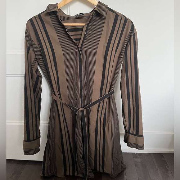 #4 🌺 5/$30 🌺 Express Olive and Black striped shirt dress with belt - Picture 3 of 6